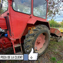 Încarcă imaginea în vizualizatorul Galerie, Anvelopa spate tractor U650 14.00-38 BKT Tr 135 8PR TT