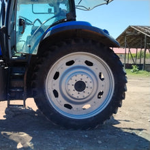 Încarcă imaginea în vizualizatorul Galerie, Set roti tehnologice (inguste) 320/85R34 cu 320/90R50 BKT - NEW HOLLAND T7.165
